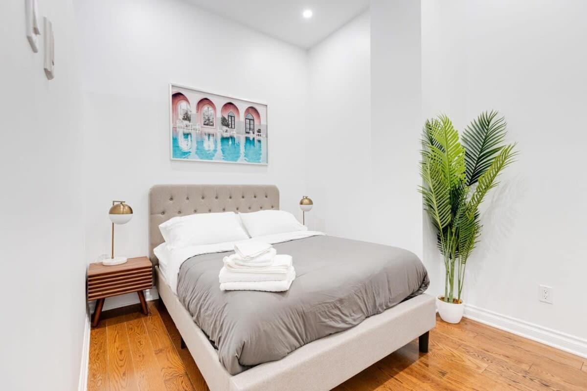 M11 Stylish & Modern 3Br Downtown Mtl Lejlighed Montréal Eksteriør billede