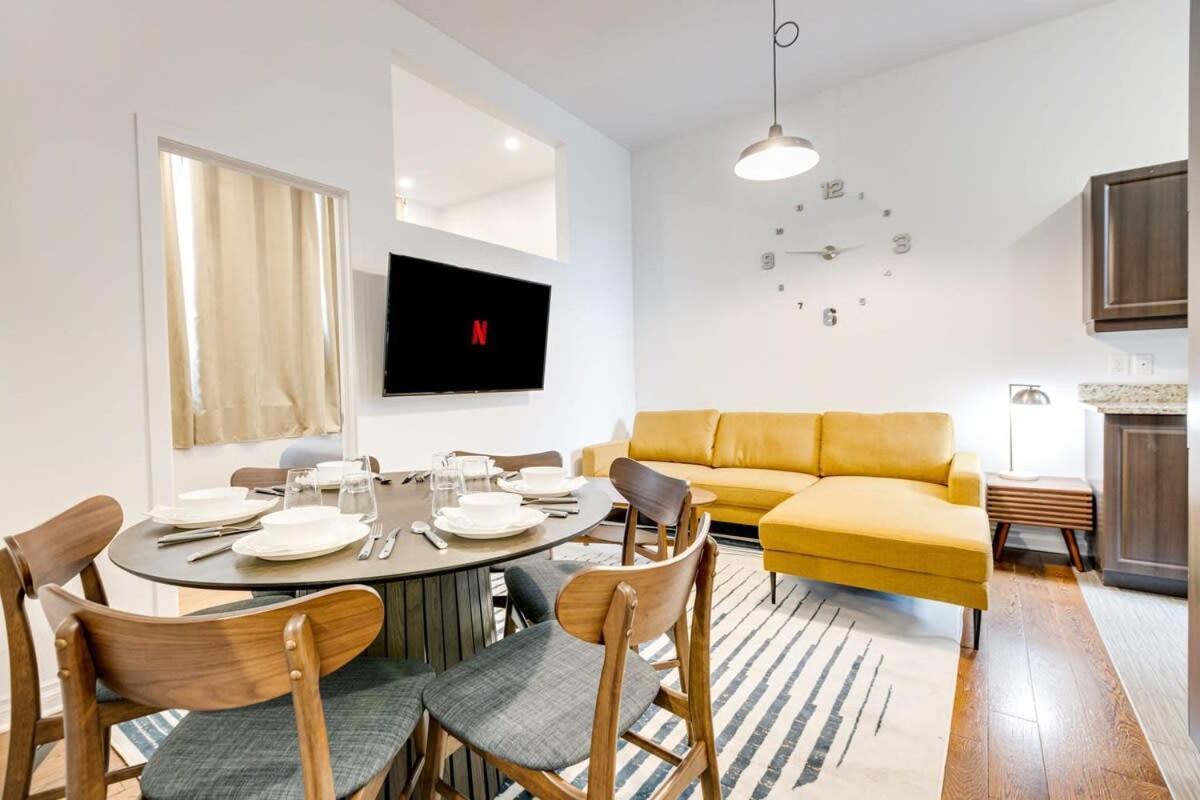 M11 Stylish & Modern 3Br Downtown Mtl Lejlighed Montréal Eksteriør billede